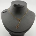 گردنبند برگ آویز